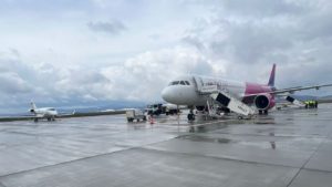 Aeroportul Brașov ar putea avea abia în 2026 program non-stop