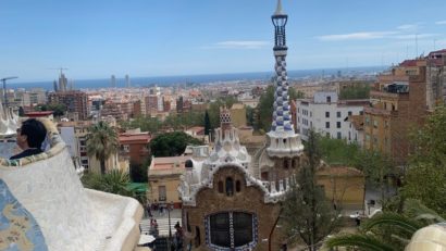 Barcelona va interzice, din 2028, închirierea de case către turiști