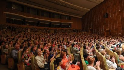 Artiști îndrăgiți, pe scena unui concert caritabil la Sala Radio