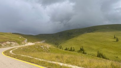 Circulaţia pe Transalpina se închide temporar miercuri