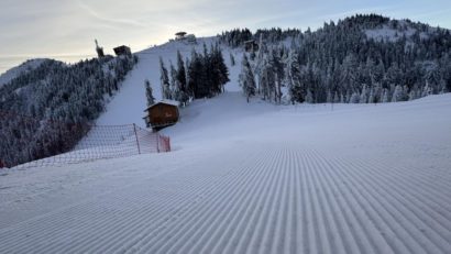 Se schiază în condiții bune în Poiana Brașov