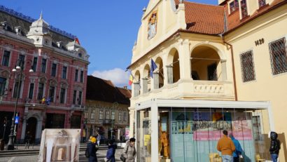 BRAȘOV: Expoziție inedită în Piața Sfatului, despre tezaurul trimis la Moscova